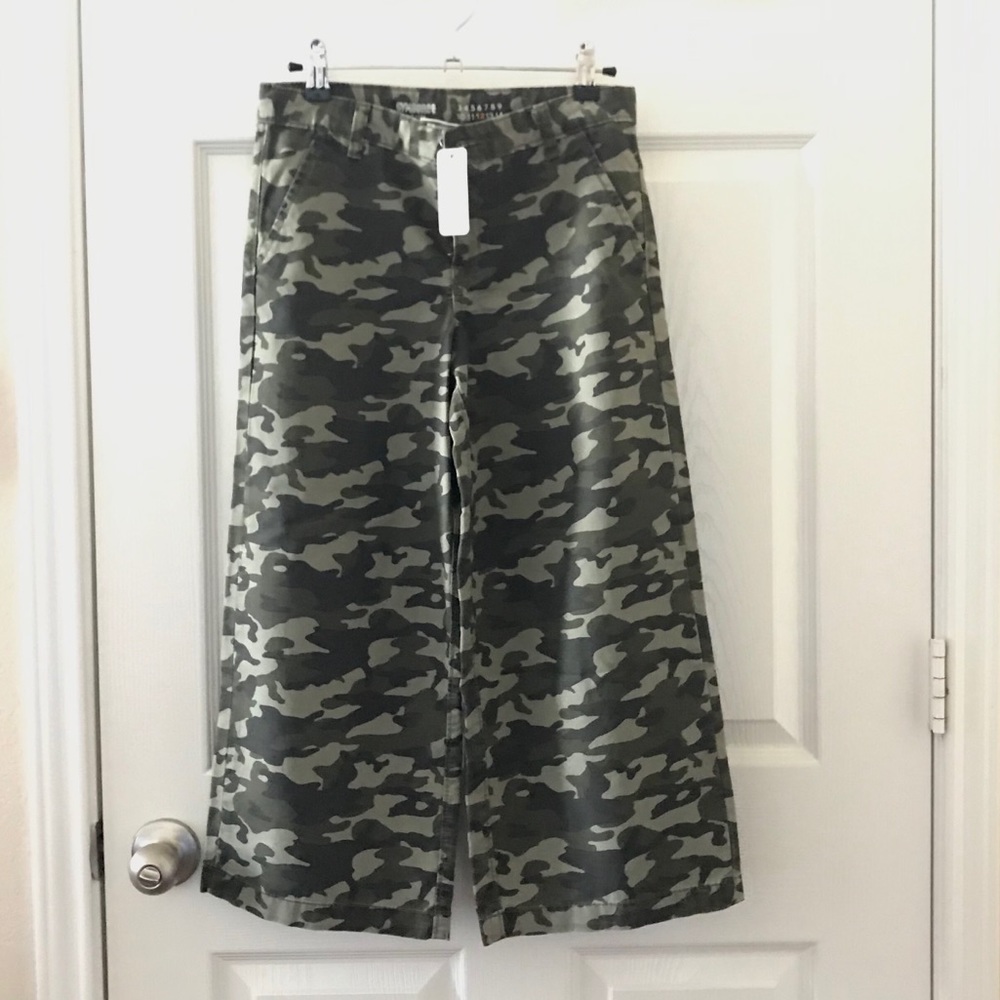 Gymboree girl’s 12 camo crop wide leg  pants